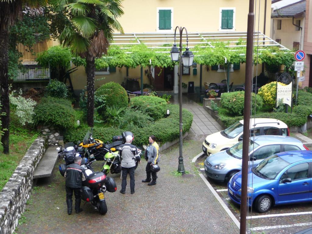 Locanda San Gallo Hotel Moggio Udinese ภายนอก รูปภาพ